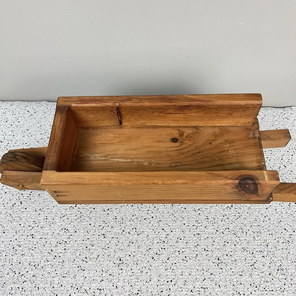 Vintage Handmade Wooden‎ Wheelbarrow I LOVE COWS Heart Trinket Shelf Accent